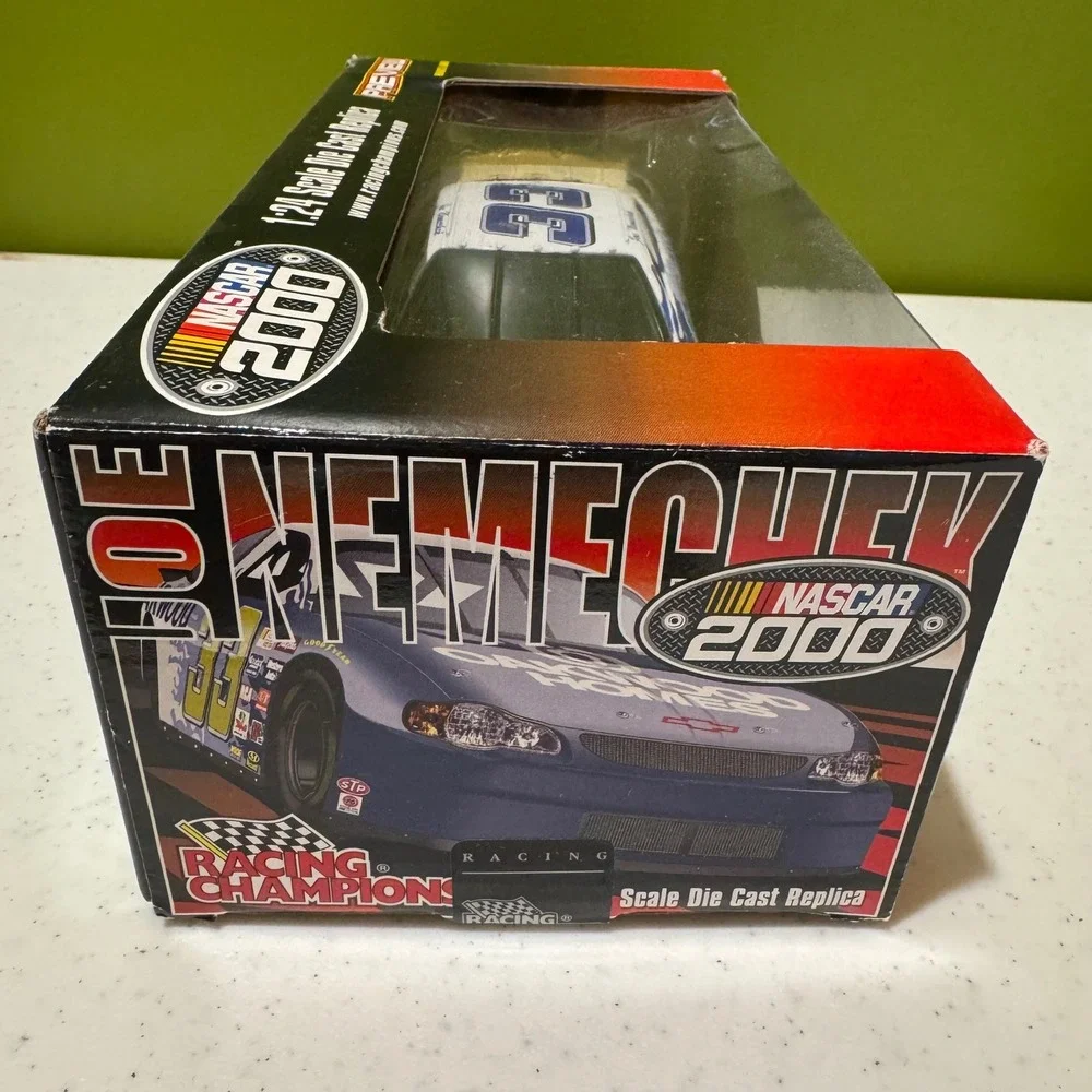 Racing Champions NASCAR 2000 Joe Nemechek‎ #33 1:24 Scale Die Cast Car 99150 Vtg